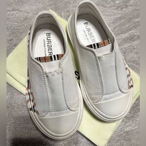 BURBERRY Toddler White Slip-On Shoes